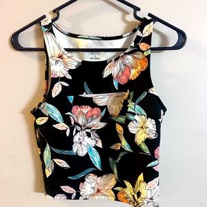 Black flower print crop top